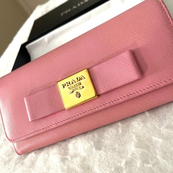 Auc Prada Saffiano Lether Bow Flap long Wallet on Chain Mint conditin! - Picture 9 of 16